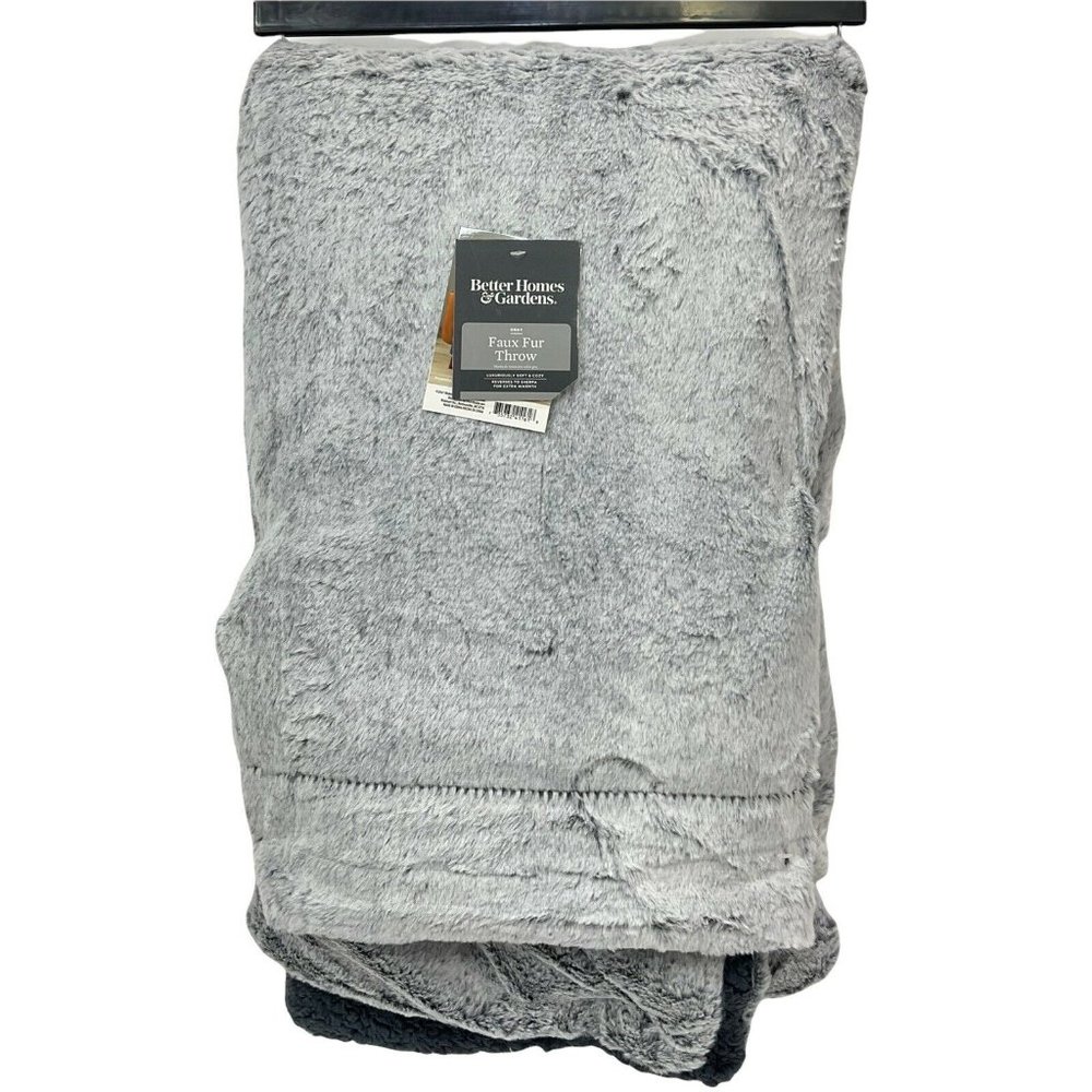Better Homes & Gardens Blanket Faux Fur & Sherpa Throw 60" Gray Wolf Animal Nwt - Picture 2 of 6
